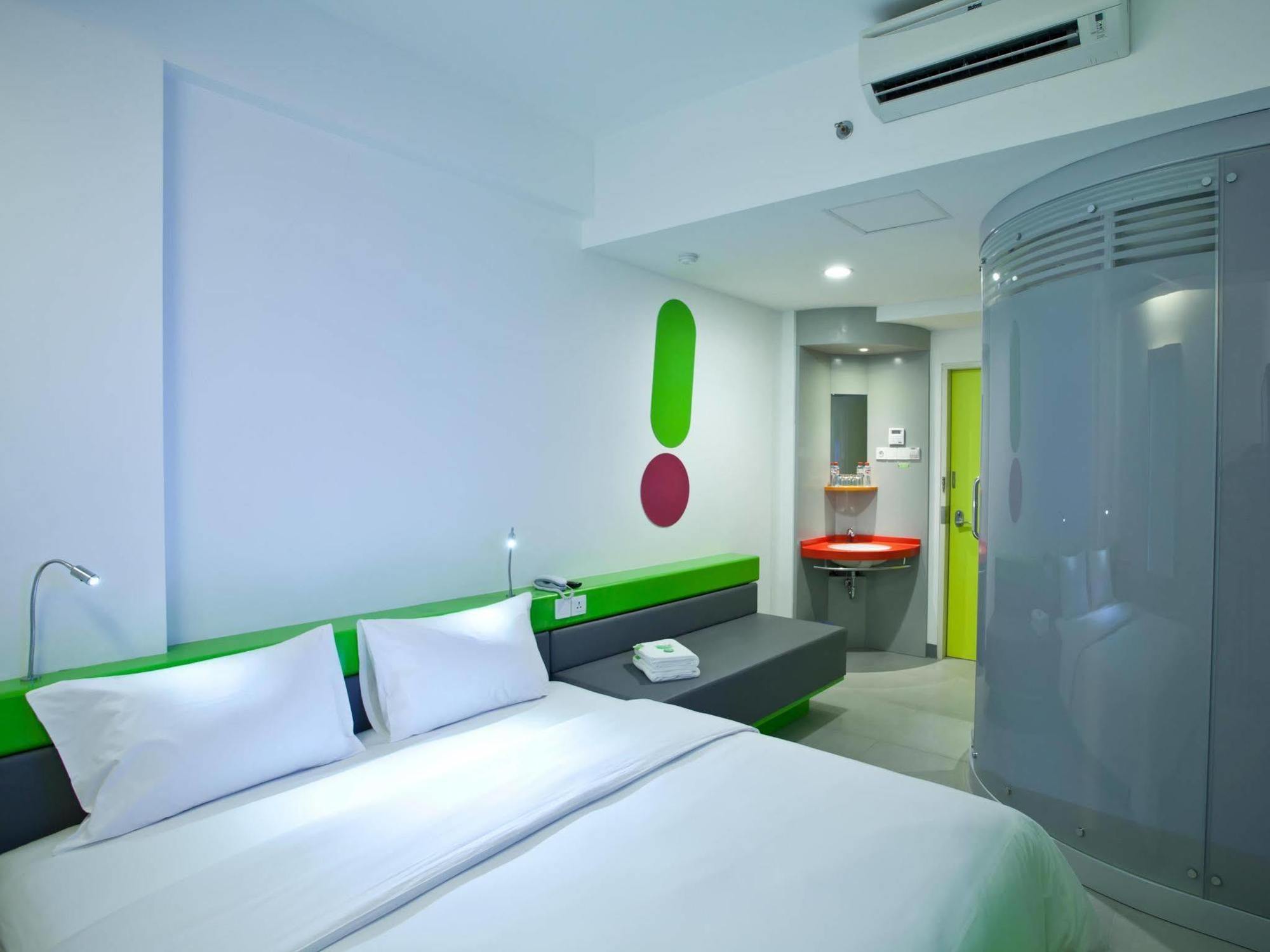 סוראבאיה Pop! Hotel Gubeng מראה חיצוני תמונה